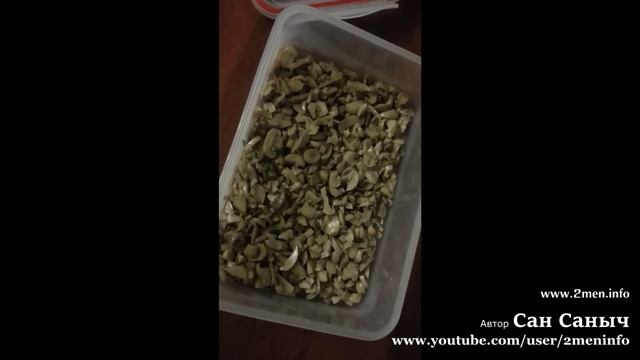 Как приготовить слоеный салат с копченой курицей и маринованными шампиньонами смотреть онлайн