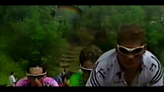 ARMSTRONG ‘BLUFF’ VS JAN ULRICH ALP D’HUEZ 2001 | Tour de France смотреть онлайн