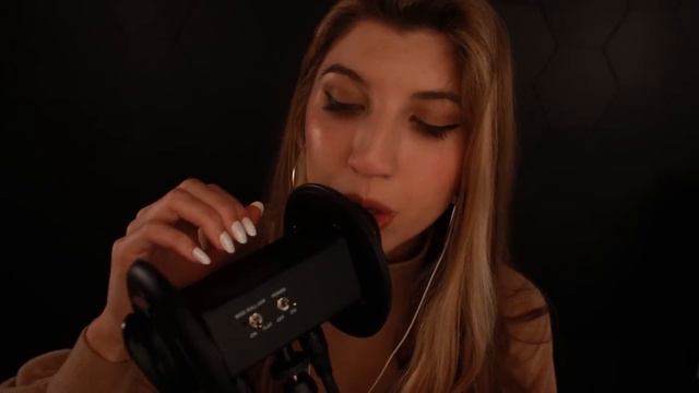 2 HOURS OF DEEP EAR ATTENTION & EAR EATING TRIGGERS (ASMR) смотреть онлайн