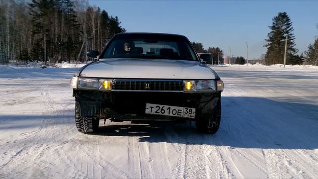 Обзор Тойоты Кресты