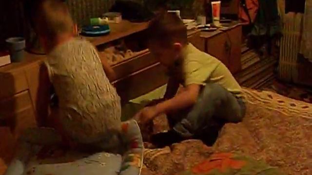 Прыжки на кровати смотреть онлайн