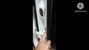 "Как снять стекло двери ? на Фольксваген Туарэг 3.2"