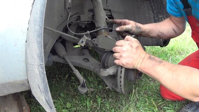 Как поменять подвесной подшипник форд. Не сливая масло! смотреть онлайн