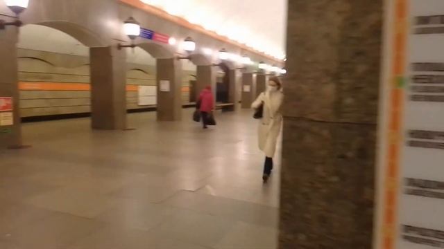 Станция метро "ДОСТОЕВСКАЯ", ПЕТЕРБУРГ смотреть онлайн