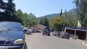 Как устроенны дороги в Гурзуфе? Поездка за продуктами на рынок. Сможет не каждый. #секретыоконщика
