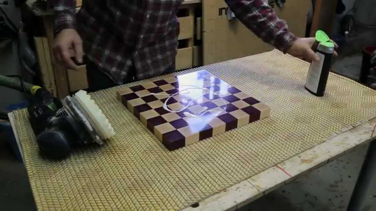 Polishing an end grain chessboard смотреть онлайн