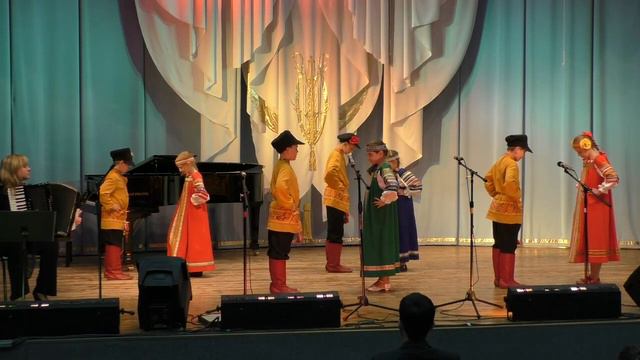 АНС. "ВЕРЕСЕНЬ" - "ВО САДУ ВИШЕНКА ЦВЕТЁТ" (Р.Н.П.) 2015. смотреть онлайн
