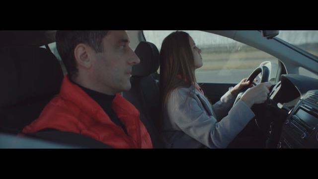 Нет ни одной причины выезжать на встречную полосу, если в машине есть дети. смотреть онлайн