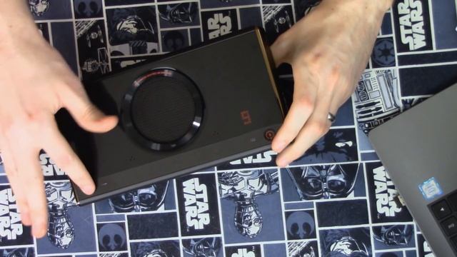 Creative iRoar Review // EPIC BASS SPEAKER смотреть онлайн