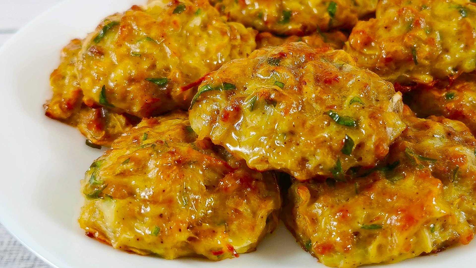 Бюджетные котлеты. Всего 150 грамм мяса и сочные котлеты готовы смотреть онлайн