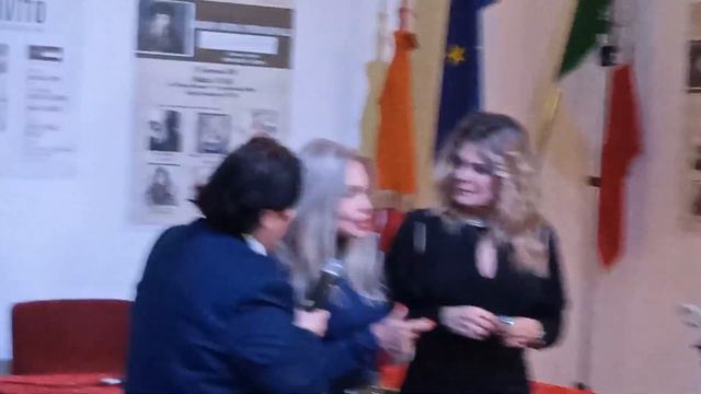 Annarita Campo premia Maria Giovanna Elmi смотреть онлайн
