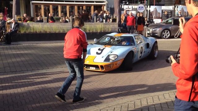 Ford GT40 with Gulf livery - Zoute Grand Prix - Pure V8 muscle sound смотреть онлайн
