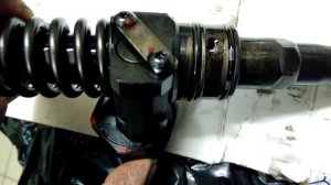 2 Снятие и установка форсунок 2.0 SDI VW Caddy