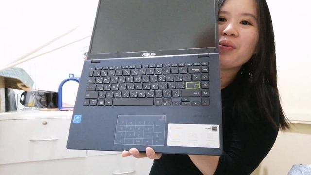 Unboxing Asus E410m Laptop.. смотреть онлайн
