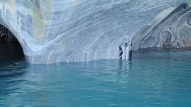 Мраморные пещеры в  Чиле-Чико,Патагония,Чили.