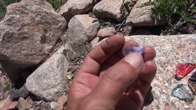 В горах нашел драгоценные камни смотреть онлайн