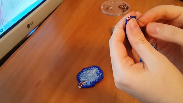 Лилия Голубая лагуна. Часть 2 из 5. Бисероплетение. Мастер Класс. смотреть онлайн