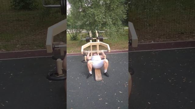 жим лёжа 95 кг узким хватом на максимум раз стаж 2 месяца железа смотреть онлайн