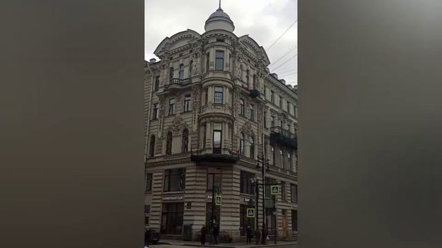 Мой любимый город... Петербург, гербы на фасадах... Зарисовка. смотреть онлайн