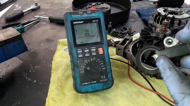 Cómo reparar un alternador que no carga? смотреть онлайн