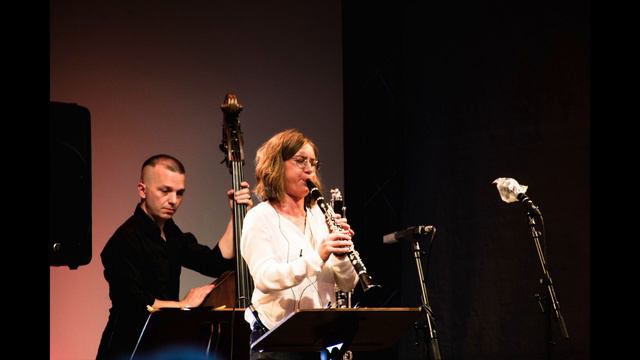 Rebecca Trescher NEW SHAPES Quartet смотреть онлайн