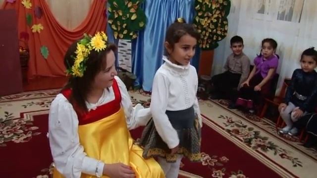 Осенний утренник (2015 г.), старшая группа - Детский сад № 2 "Горяночка" г. Дербент смотреть онлайн