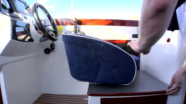 Моторный катер Aquador 22 C (Кабин) c кабиной | Катер для рыбалки смотреть онлайн