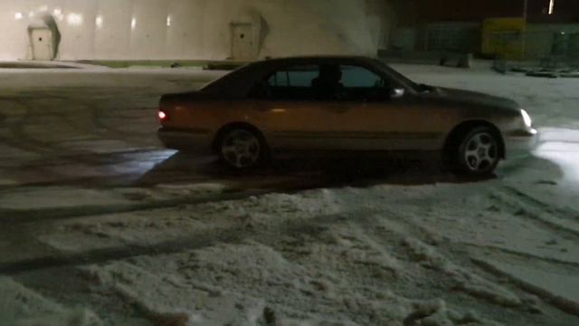 W210 E430 4matic - Winter Fun