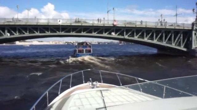 На моторной яхте по маршруту Москва-Плёс-Санкт Петербург- Москва! смотреть онлайн