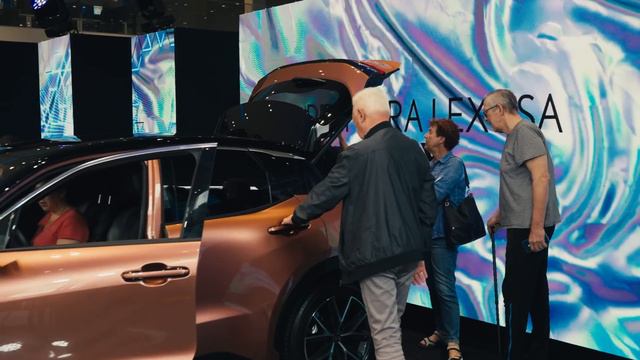 NOWY LEXUS LBX | Zupełnie nowy segment marki Lexus смотреть онлайн
