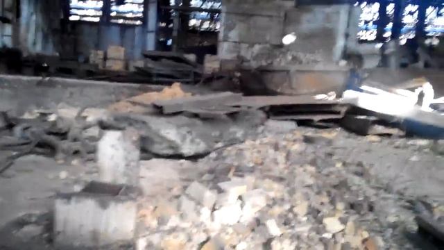 ЮУМЗ - ОРСК . 6000 т пресс . Готовят котлован под новую печь. VID 173506. смотреть онлайн