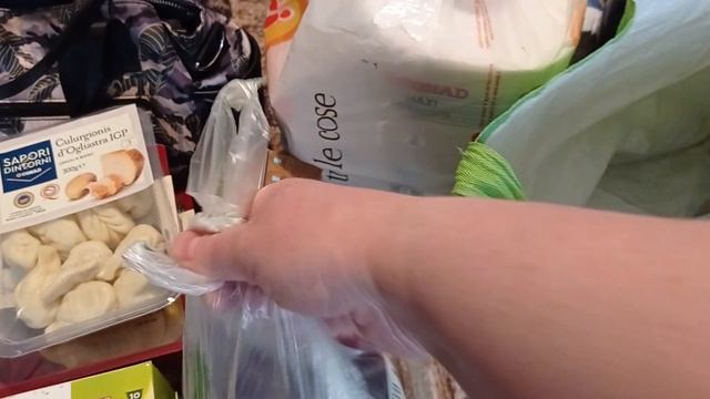 SVUOTA LA SPESA CONAD....SCORTA SIGNORINE... смотреть онлайн