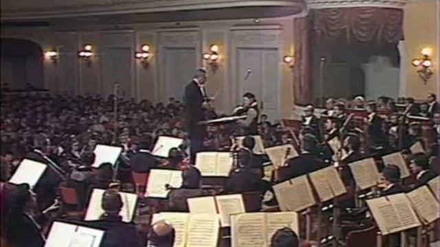 Пётр Чайковский. Концерт для скрипки с оркестром. Солист-Вадим Репин. Дирижер-Арнольд Кац