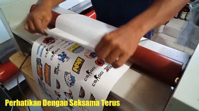 Tutorial Print+Laminasi+Cut Stiker Oleh RONIta смотреть онлайн