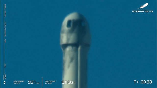 Капитан Кирк побывал в космосе по-настоящему смотреть онлайн