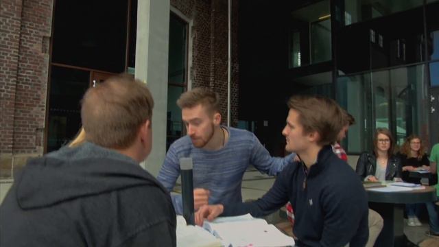 Høyr studenter - studentkravet смотреть онлайн