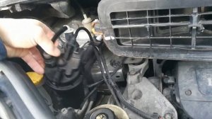 renault traffik рено трафик 1.9 проблемы с топливной системой уходит дизель из фильтра .