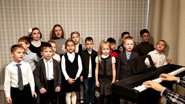 Поздравление, приуроченное ко Дню матери, от учеников Acadia School и Acadia Garden смотреть онлайн