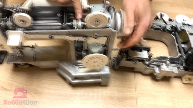 ЧТО ВНУТРИ ШВЕЙНОЙ МАШИНЫ? // Разобрали Janome, Brother и Leader // КАК РАБОТАЕТ ШВЕЙНАЯ МАШИНКА смотреть онлайн