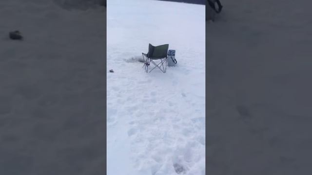 Зимняя рыбалка на Пане (апрель 2018) смотреть онлайн