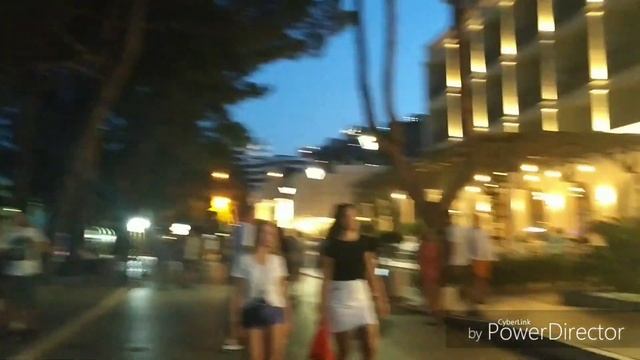 ЧЕРНОГОРИЯ. БУДВА. НАМ ЖАРИЛИ РЫБУ НА БАЗАРЕ‼️УСТРИЦЫ ПРЯМО ИЗ МОРЯ❗ ВЛОГ смотреть онлайн