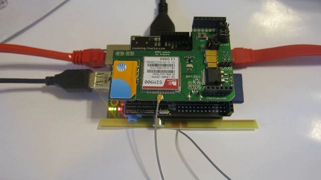 Raspberry Pi to Arduino SIM900 GSM using Connection Bridge from Cooking Hacks смотреть онлайн