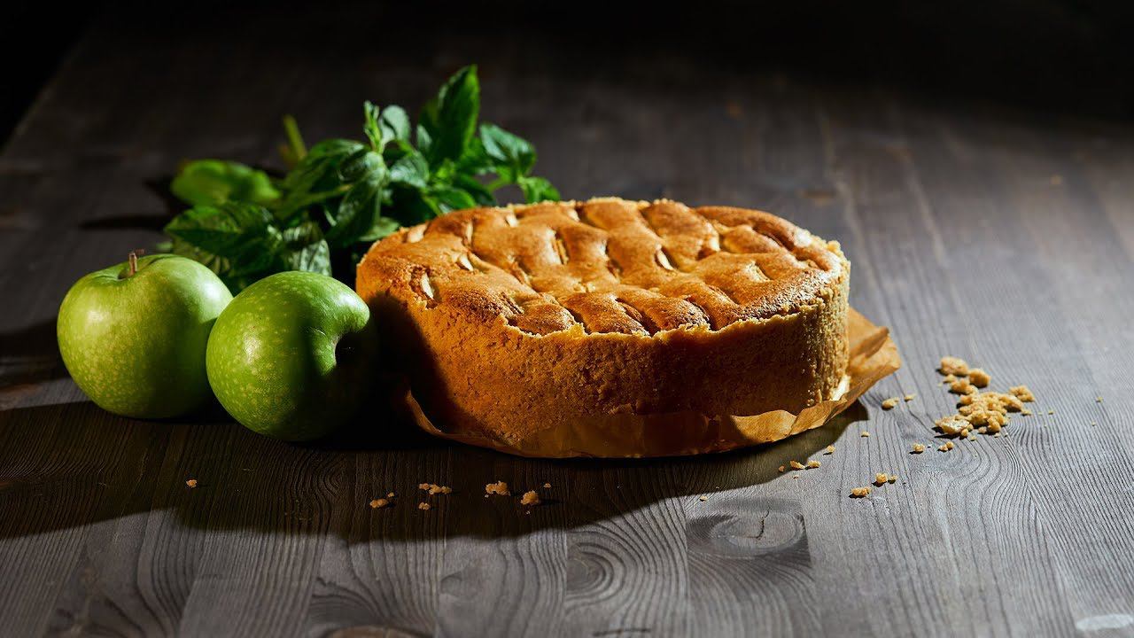 Готовим Шарлотку в прямом эфире! смотреть онлайн