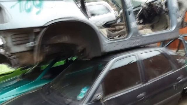АВТОМОБИЛЬНАЯ СВАЛКА В ГЕРМАНИИ(автосвалка,авторазборка)Кадры до слез смотреть онлайн