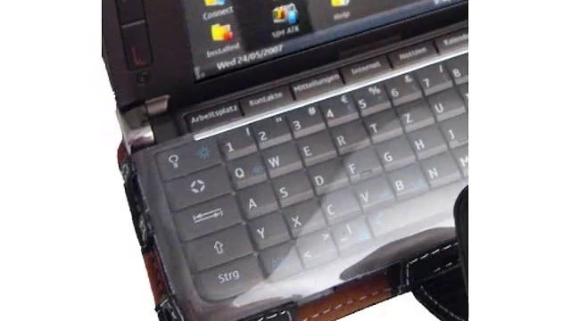 CarryMobile Deluxe Leather Case for Nokia E90 Communicator - смотреть онлайн