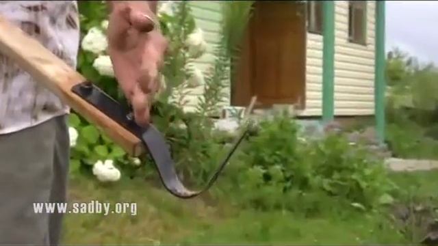 Как работать плоскорезом Фокина правильно || Ландшафтный Дизайн © смотреть онлайн