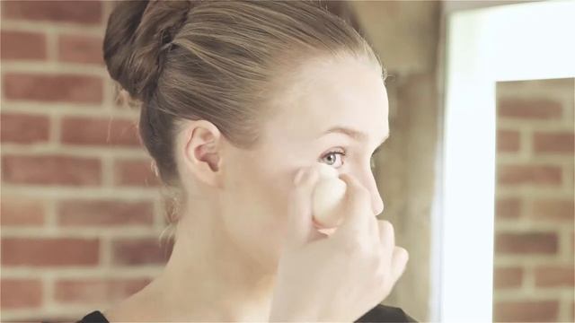 Helena Rubinstein LIQUID LIGHT - Tutoriel смотреть онлайн