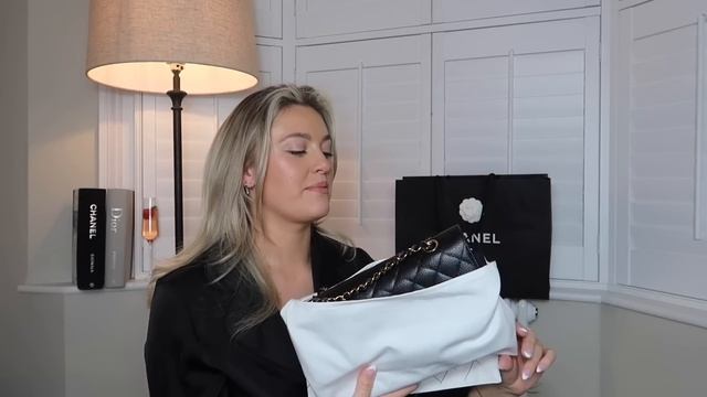CHANEL HANDBAG UNBOXING & REVIEW!!!! My dream bag... смотреть онлайн