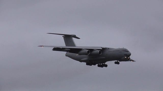 Rare Indian Air Force Il-76 arriving at RAF Mildenhall 26/3/2023 смотреть онлайн