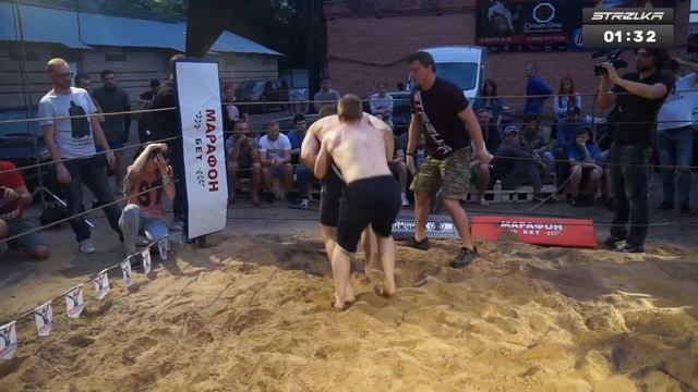 УШУ МАСТЕР и Бросок Смерти!! смотреть онлайн